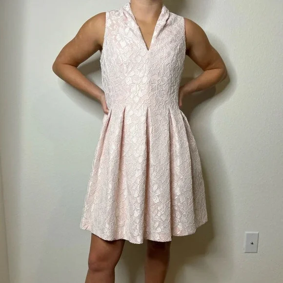 Vince Camuto pink bonded lace fit in flair summer dress. Size 4. - Picture 1 of 6